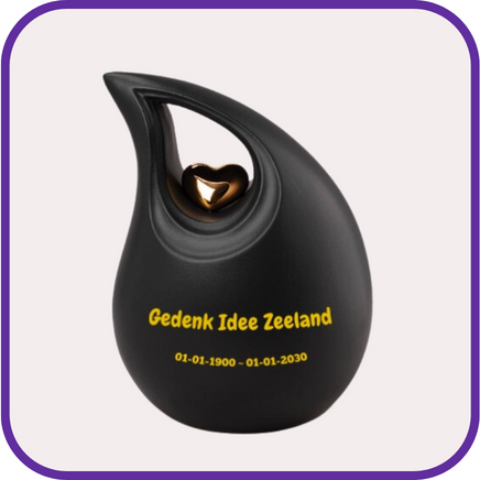 Urnen collectie bij Gedenk Idee Zeeland